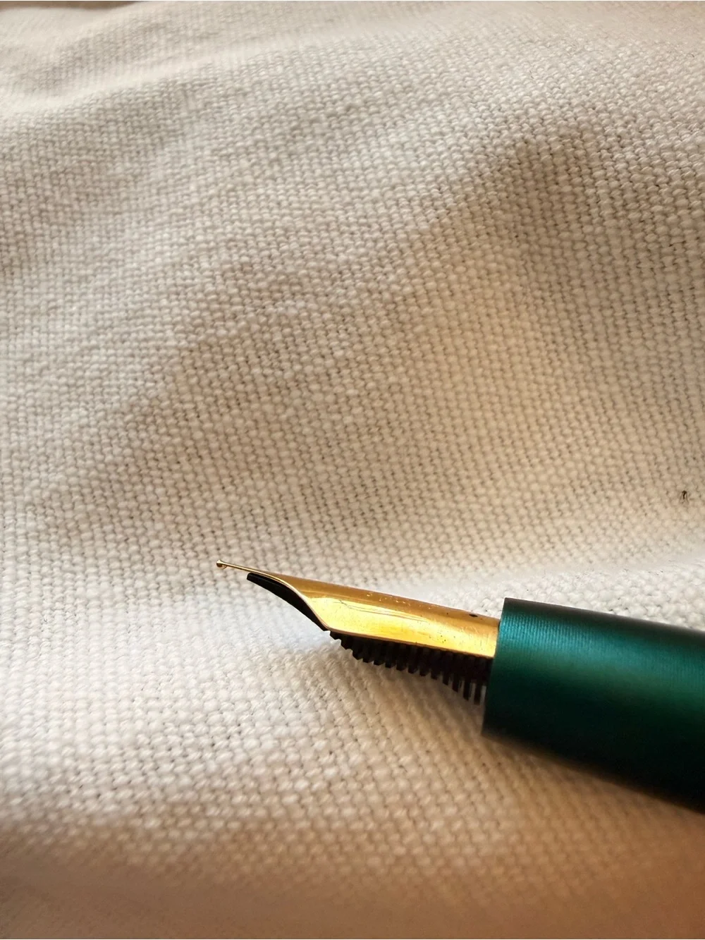 Tom’s Studio Pocket Pen - Medium Nib